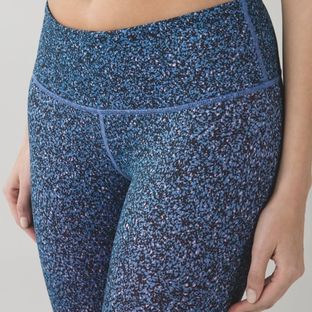 Lululemon Full-Length Sz. 6 Wunder Under Flashback Static Powder Pink Kayak Blue